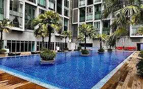 Soho Suites Klcc By Sky Multilink